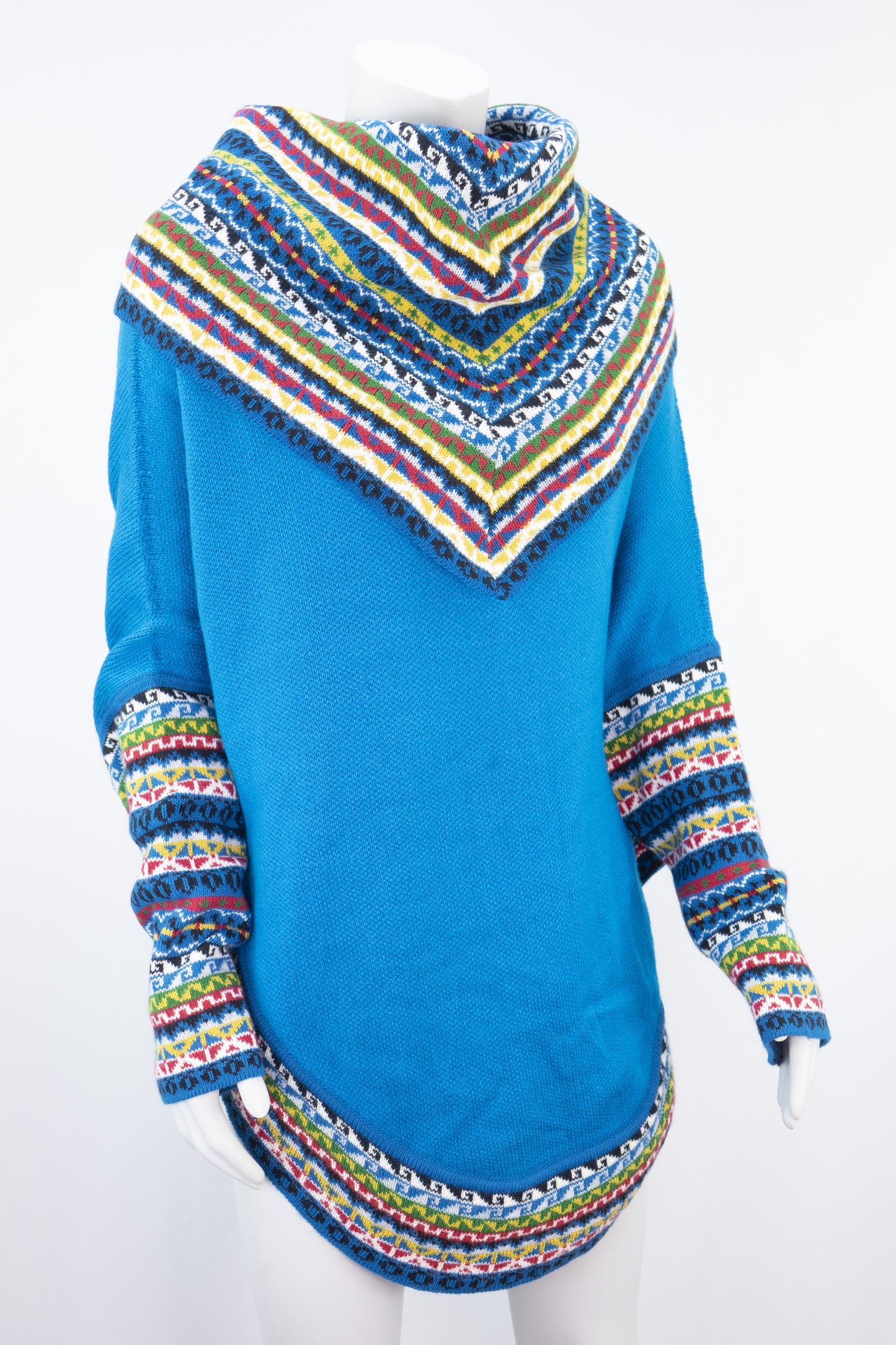 Poncho avec manches et collet Tarjeta