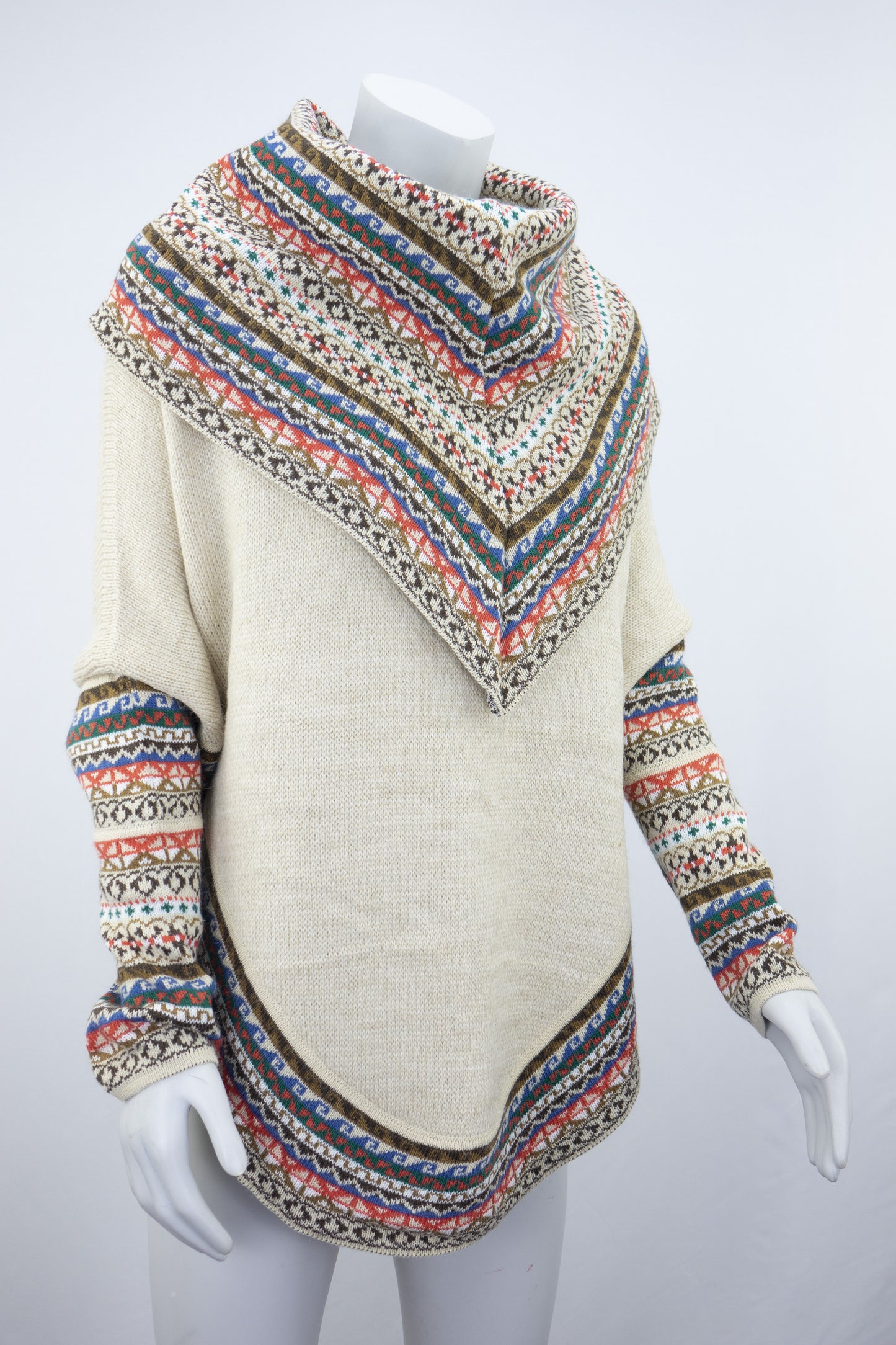 Poncho avec manches et collet Tarjeta