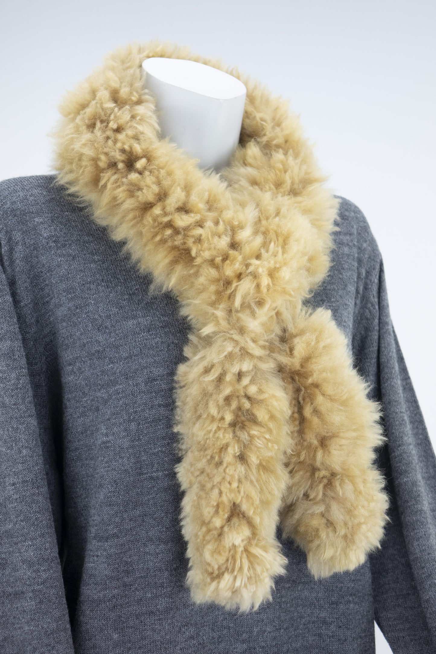 Foulard en fourrure d’alpaga