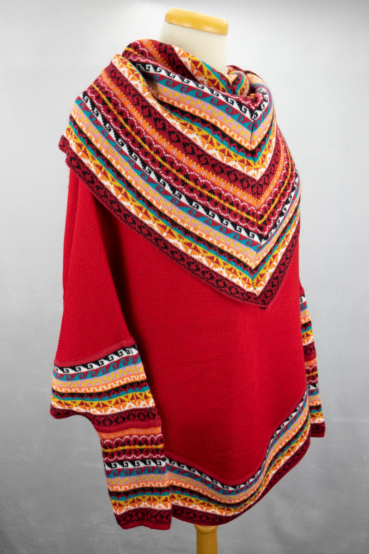 Poncho avec manches et collet Tarjeta