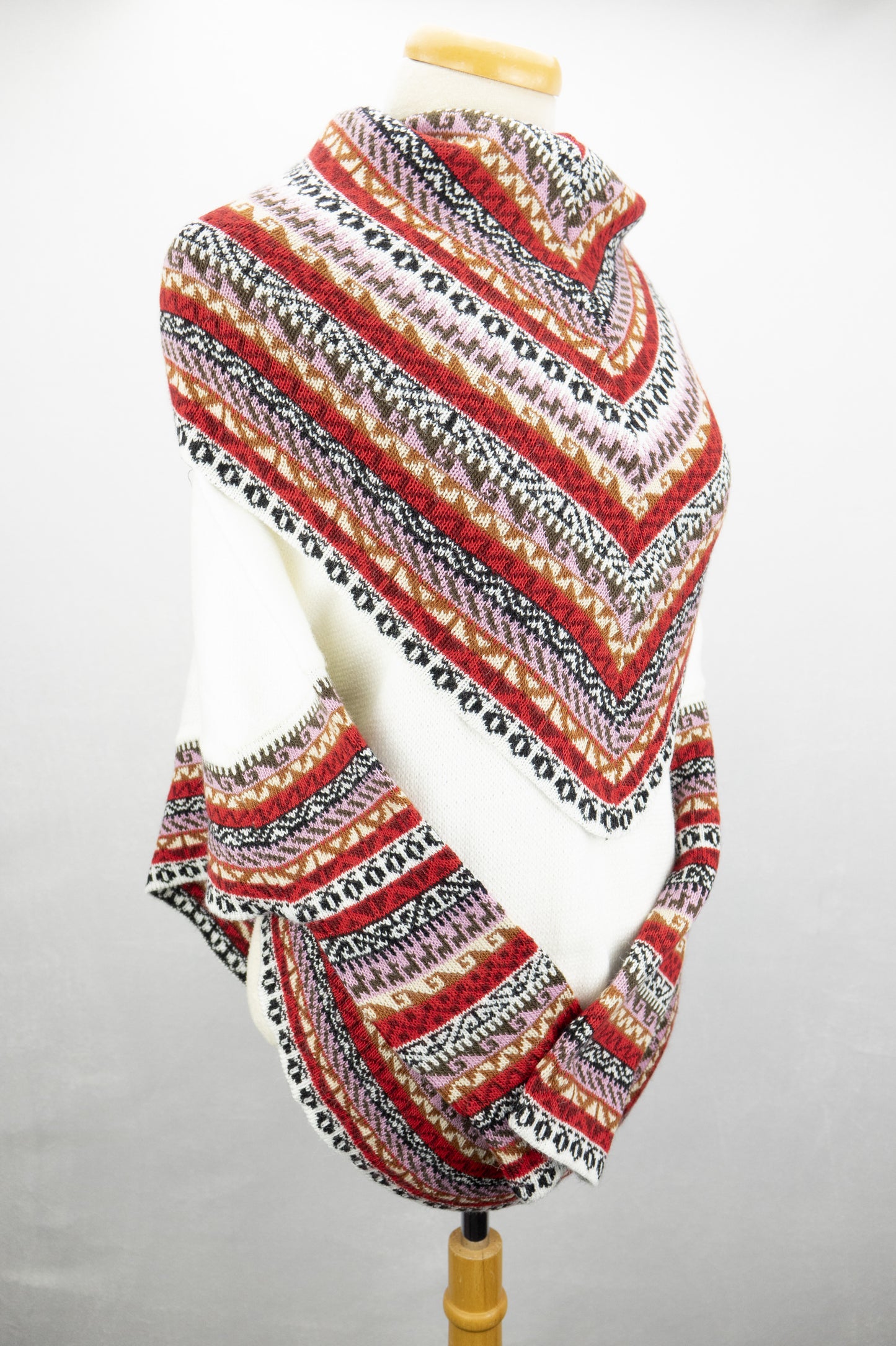 Poncho avec manches et collet Tarjeta