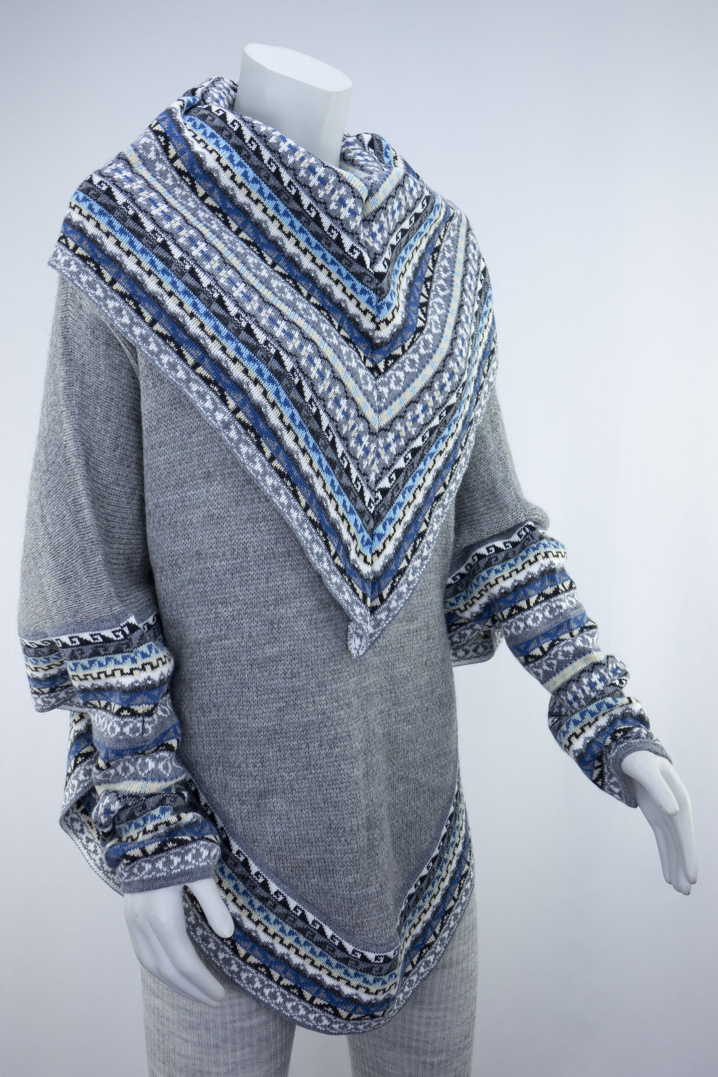 Poncho avec manches et collet Tarjeta