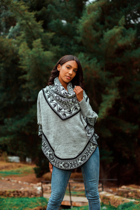 Poncho avec manches et collet Alpaga