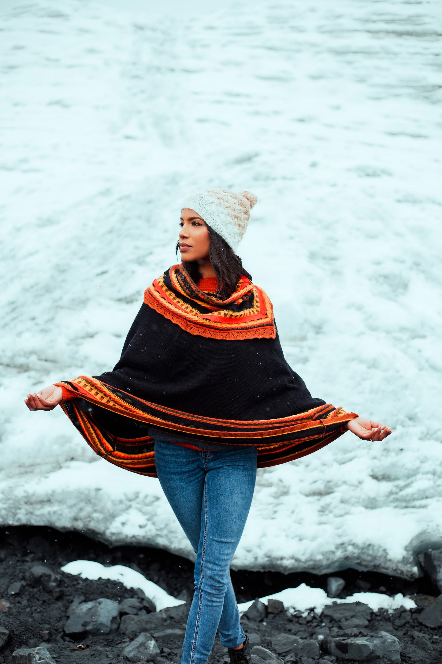 Ponchos avec collet bouffant